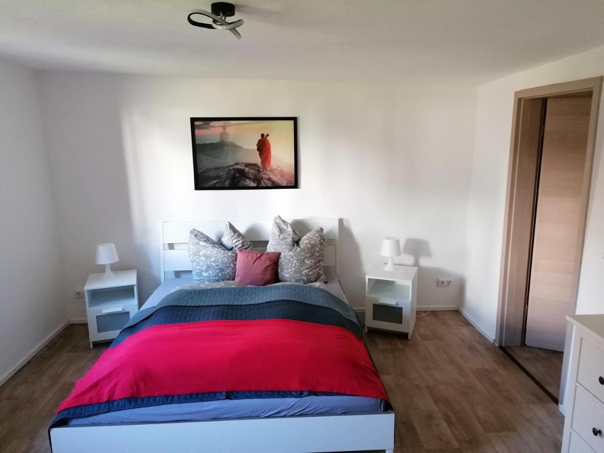 Fewo Im Lehm-Fachwerkhaus Erfurt Mit 3 Einzelnen Schlafzimmern Je Mit Tv Exterior photo